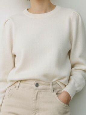 🤩Amazon Essentials Cream Sweater - Size XS